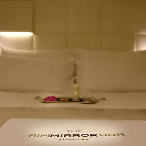 https://the-mirror-barcelona.catalonia-hotels.com